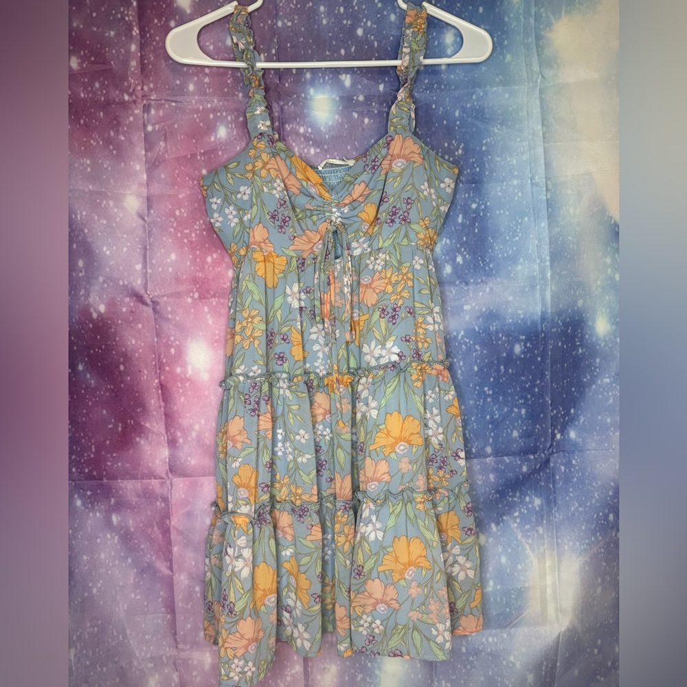 Lush floral dress 🛍